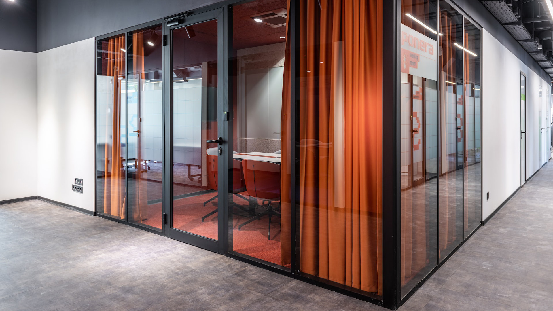 Creating a clean and healthy work environment is crucial in maintaining a productive, happy, and motivated workforce, especially in corporate office buildings. At The Clean Network, we understand the unique demands of large-scale corporate environments and deliver a high standard of professional cleaning services tailored to meet those needs.